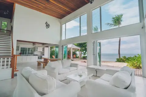 Kim’s Honeymoon Beach house