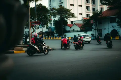Cars & Scooters