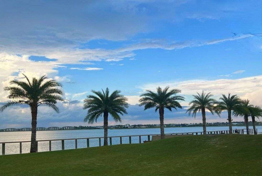 beautiful sea view - Gallery