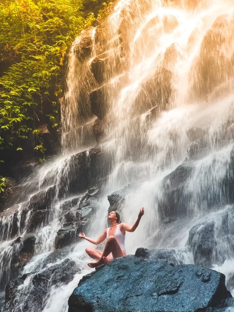 Girl Bath NaturalShower