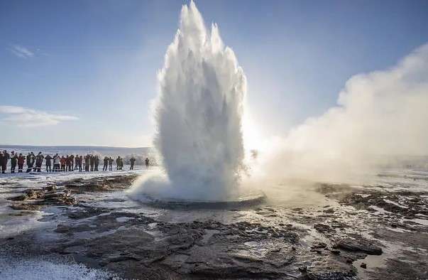 Geothermal-Splendors-Iceland-Luxury-Tours
