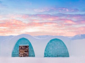 sleep tourism in ice hotel