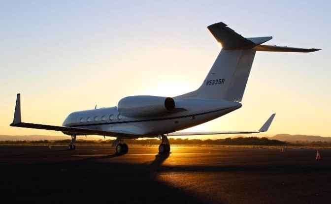 Booking Private Planes