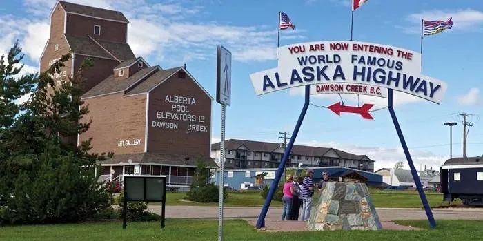 The Largest National Park of the US is in Alaska