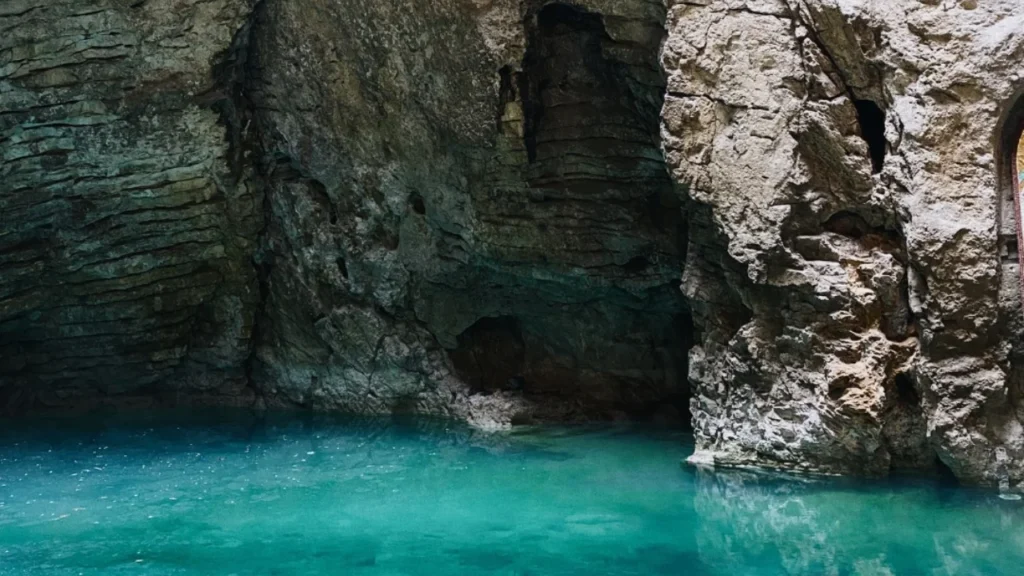 Arizona: Emerald Cave