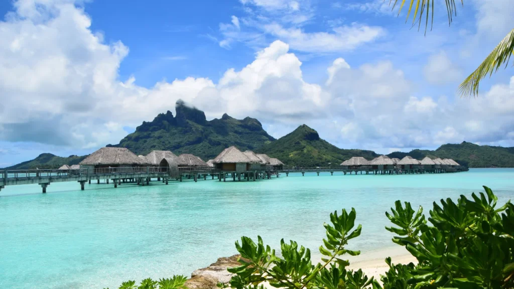 Best Time to Visit Bora Bora vs. The Maldives